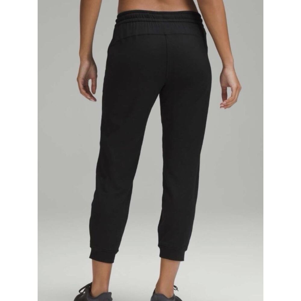 Lululemon Black Classic Fit Mid Rise Joggers - Picture 6 of 9